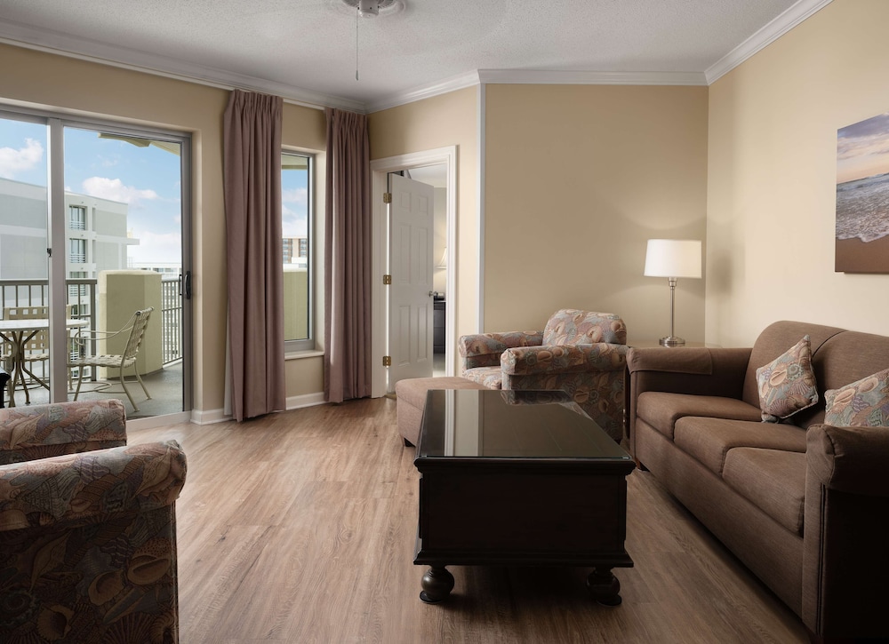 royale palms condominiums