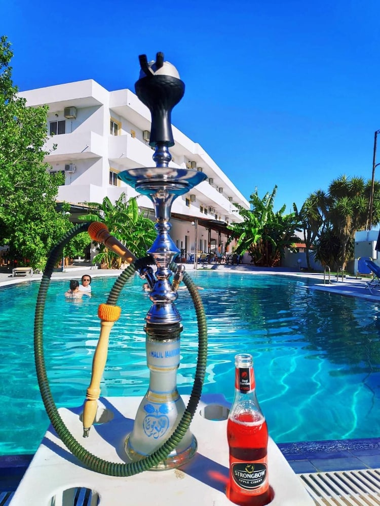 sotirakis hotel studios