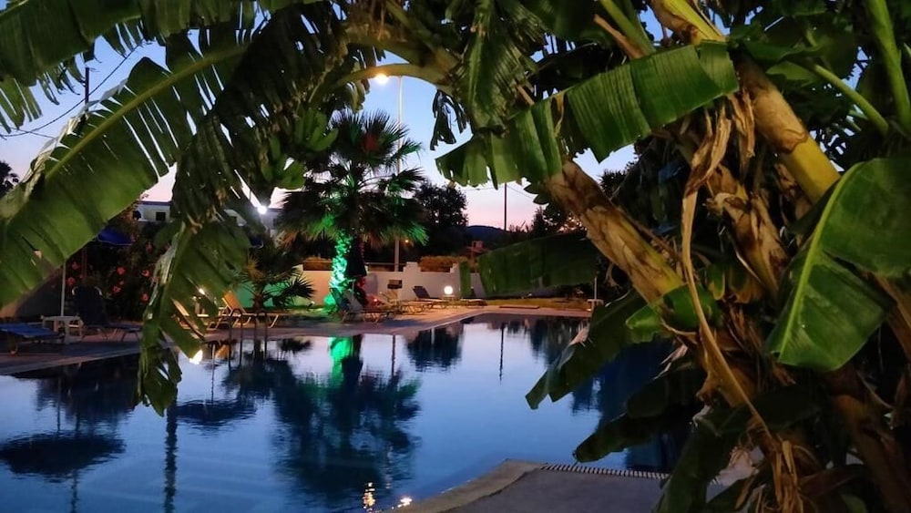 sotirakis hotel studios