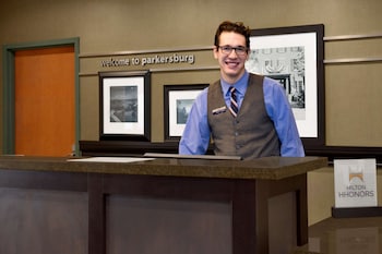 hampton inn and suites parkersburg downtown