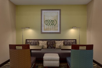 hampton inn and suites parkersburg downtown