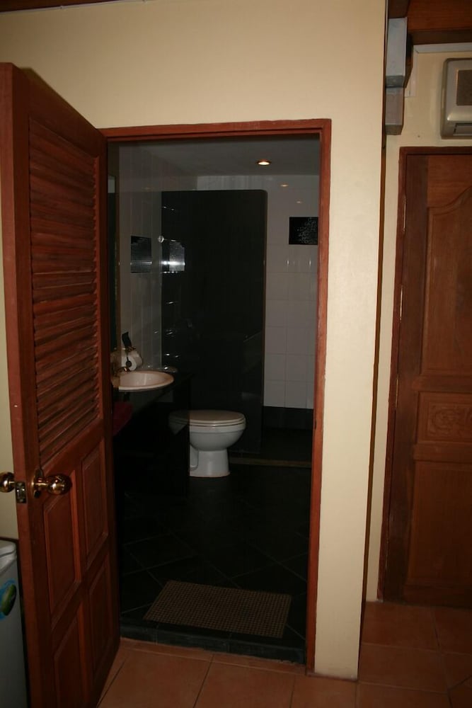 aquarius guesthouse and sauna adults only