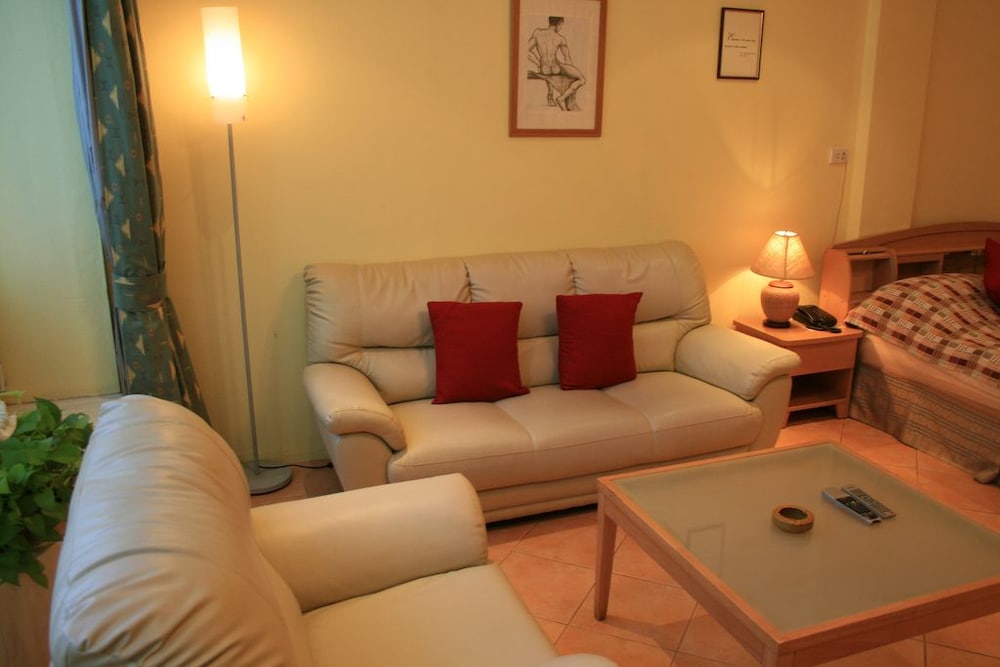 aquarius guesthouse and sauna adults only