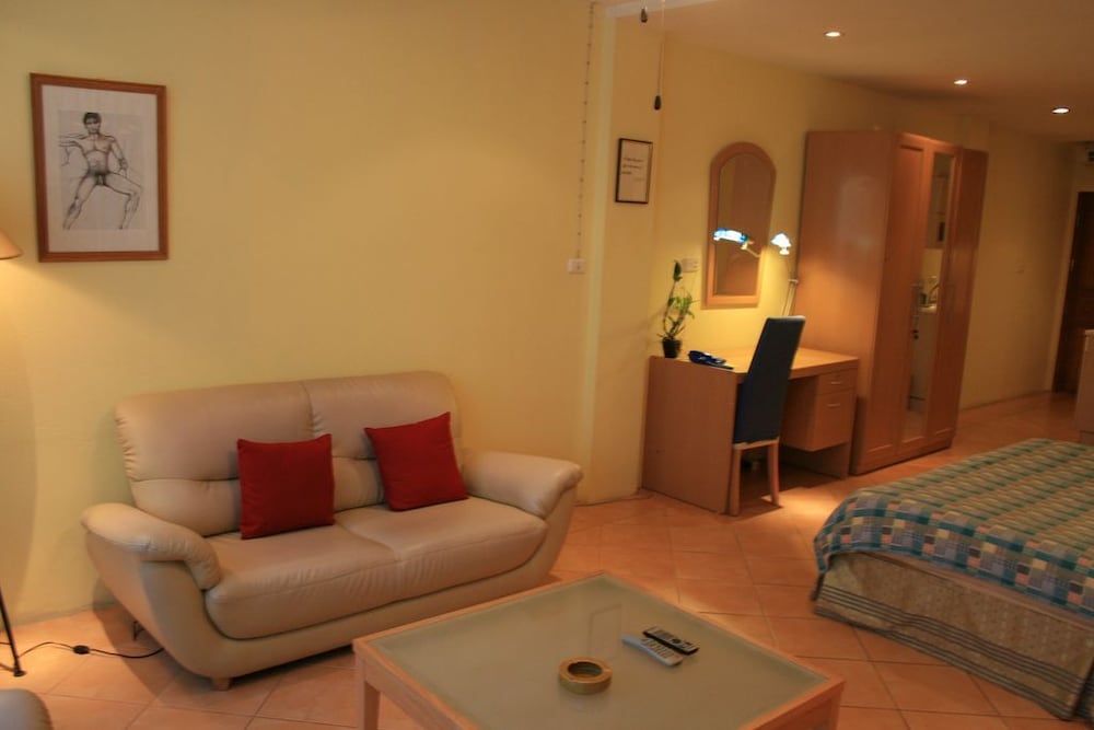 aquarius guesthouse and sauna adults only