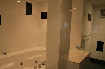 aquarius guesthouse and sauna adults only