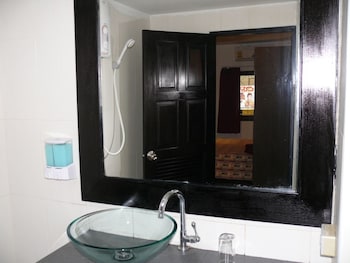 aquarius guesthouse and sauna adults only