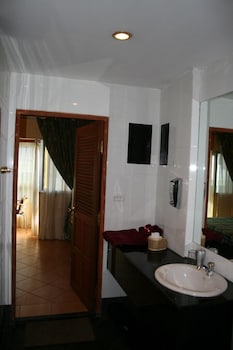 aquarius guesthouse and sauna adults only