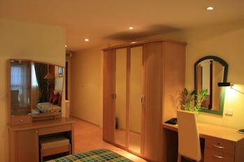 aquarius guesthouse and sauna adults only