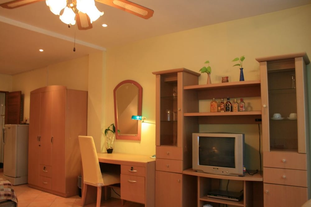 aquarius guesthouse and sauna adults only