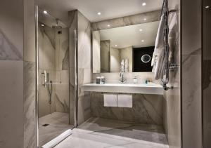 the square milano duomo preferred hotels and resorts