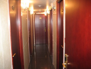 oriental pearl hostel