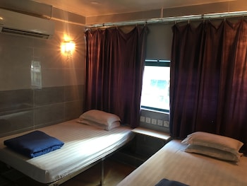 oriental pearl hostel