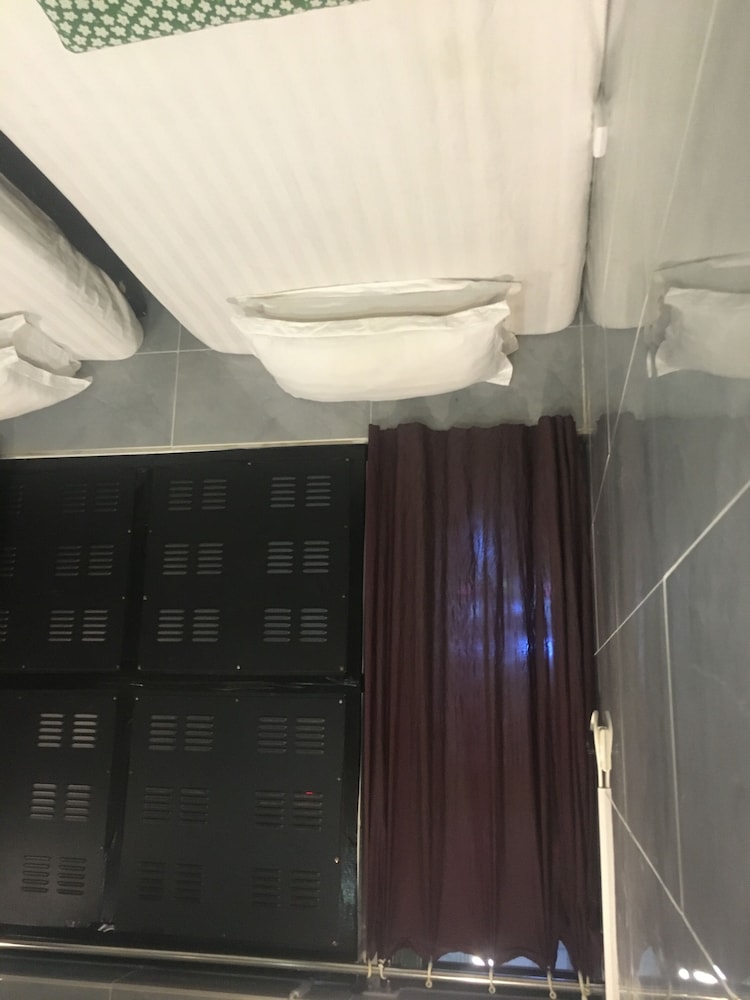 oriental pearl hostel