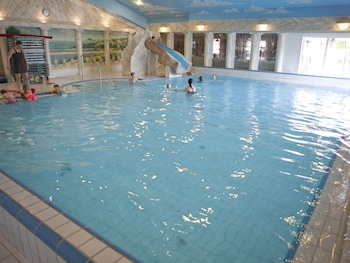 detached combined bungalow with a garden near the veluwe