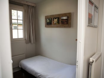 detached combined bungalow with a garden near the veluwe