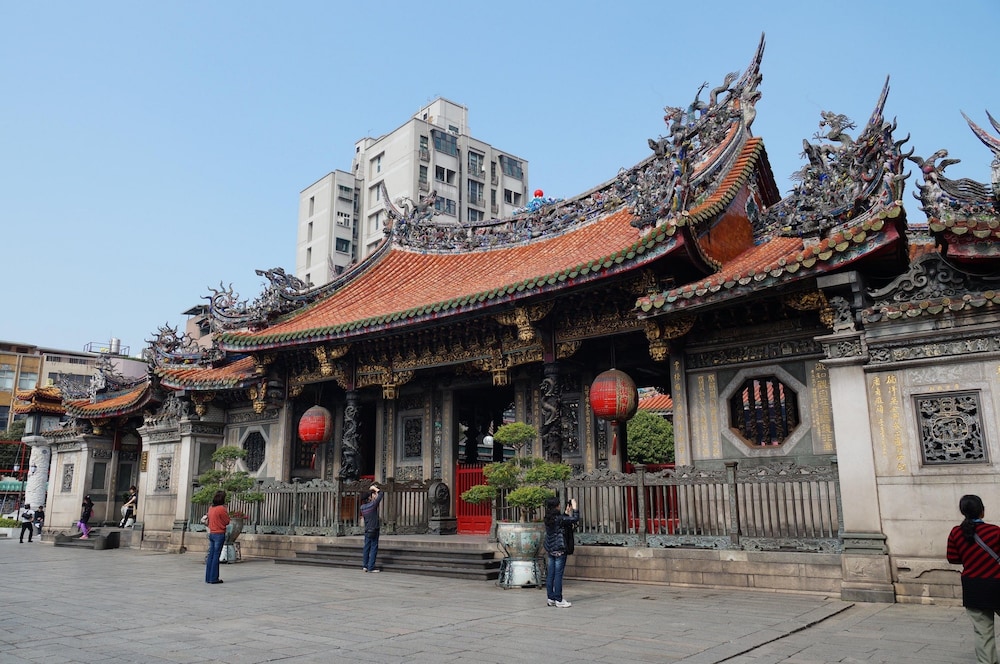 royal rose hotel taipei station