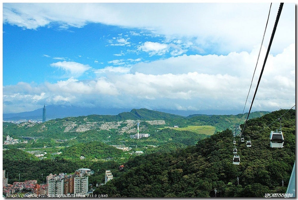royal rose hotel taipei station