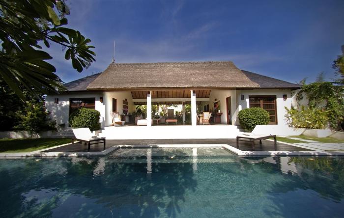 villa bali asri seminyak