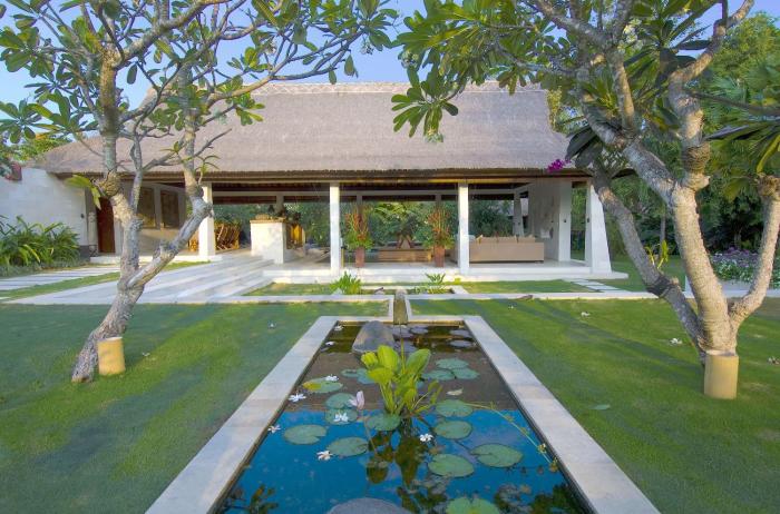 villa bali asri seminyak