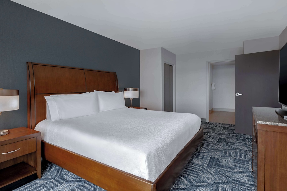 hilton garden inn burlington downtown