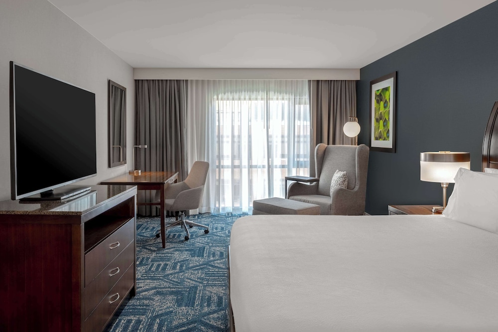 hilton garden inn burlington downtown