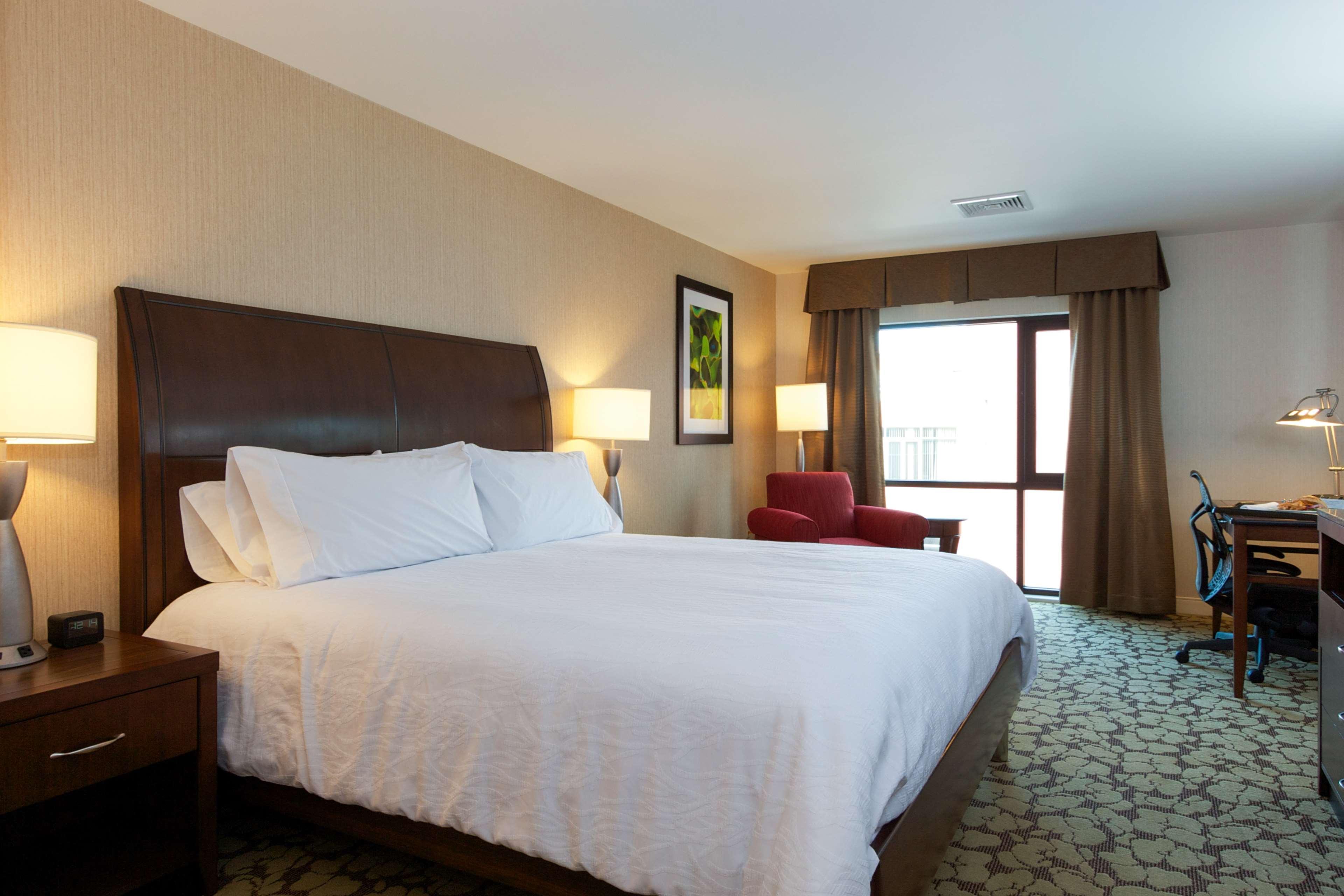 hilton garden inn burlington downtown