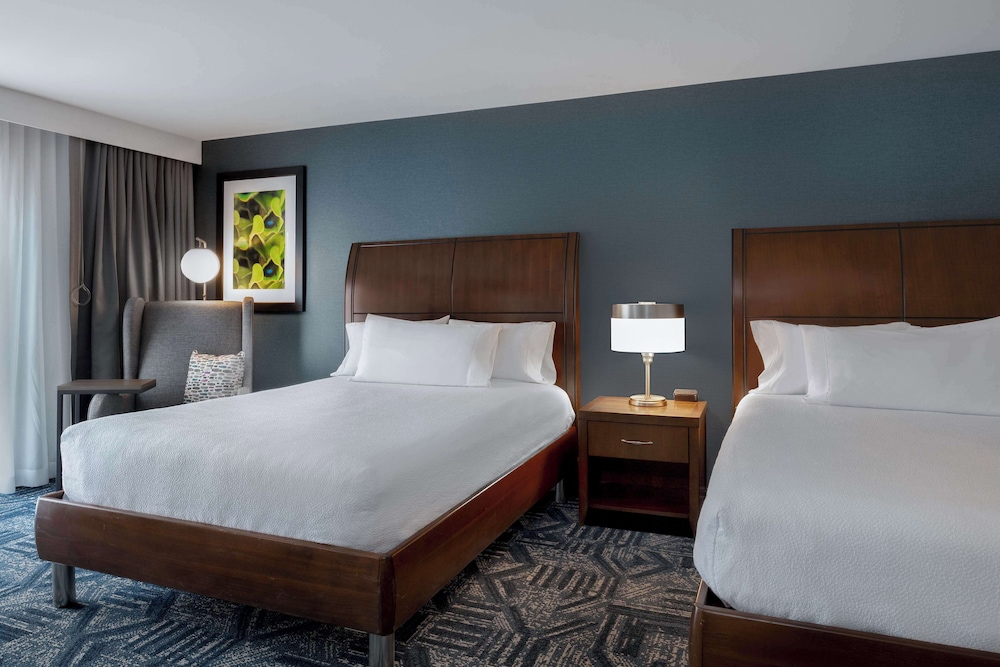 hilton garden inn burlington downtown