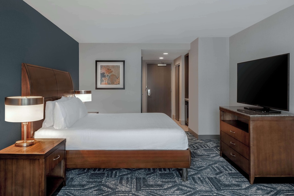 hilton garden inn burlington downtown