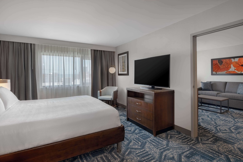 hilton garden inn burlington downtown