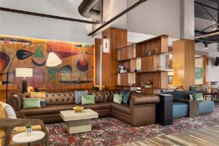 hilton garden inn burlington downtown