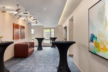 hilton garden inn burlington downtown