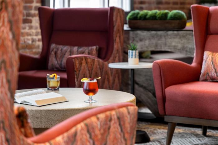 hilton garden inn burlington downtown
