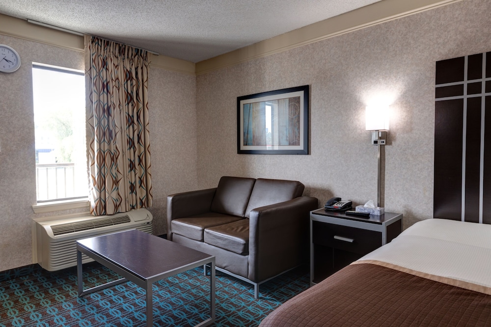 deluxe inn fayetteville i 95 exit 49