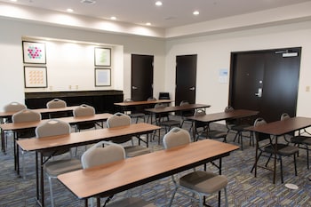 holiday inn express and suites temple medical center area