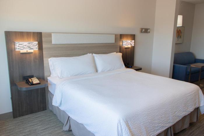 holiday inn express and suites temple medical center area