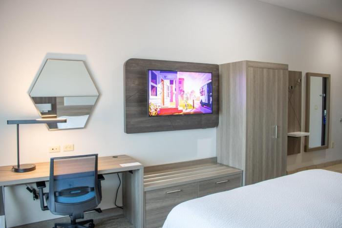 holiday inn express and suites temple medical center area