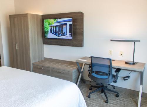 holiday inn express and suites temple medical center area