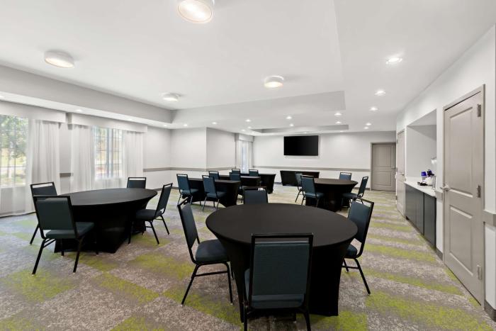 spark by hilton little rock west