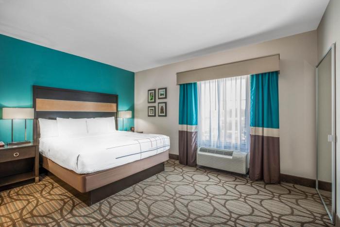 spark by hilton little rock west