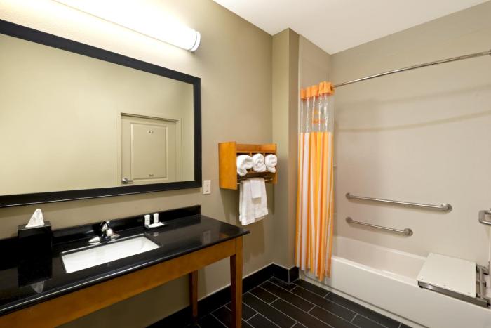spark by hilton little rock west