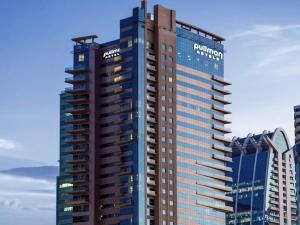 pullman dubai jumeirah lakes towers hotel and residence