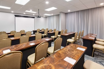 radisson hotel nashville airport