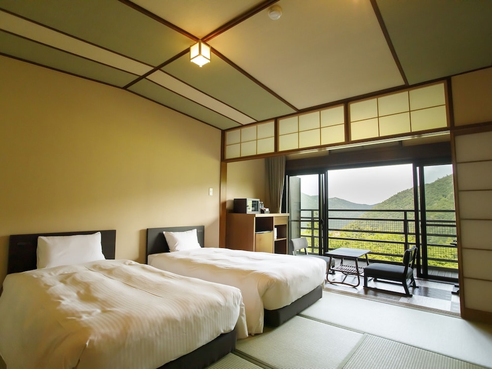 hakonekowakien mikawayaryokan