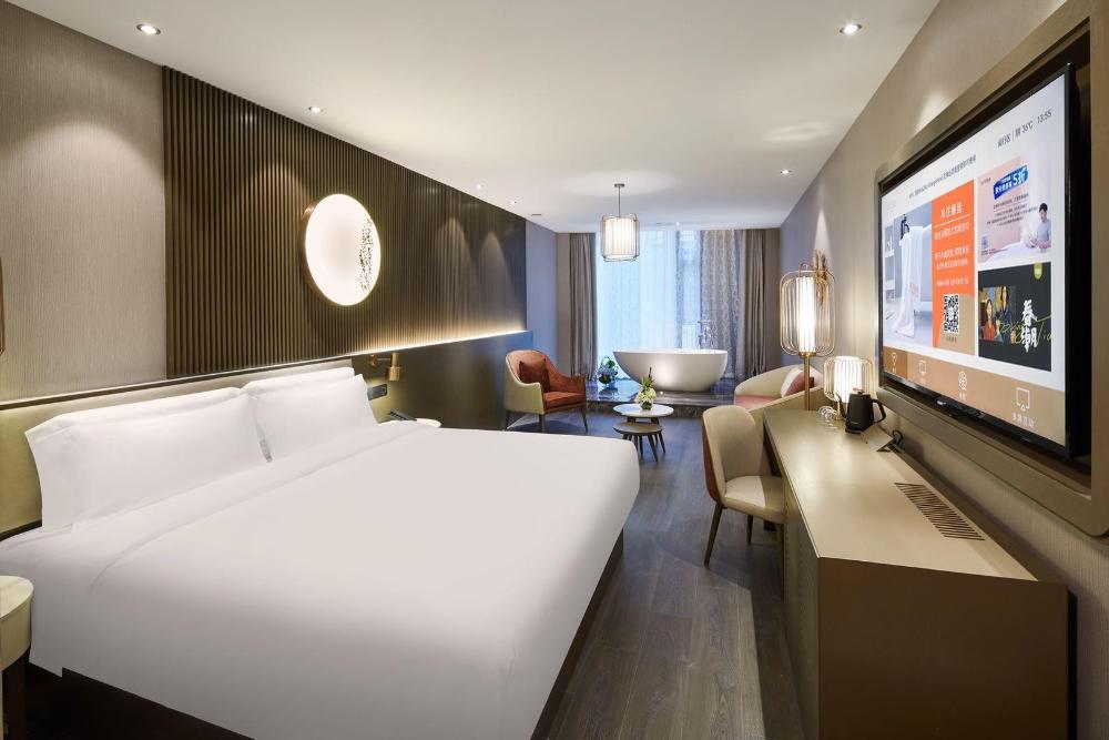crystal orange hotel shanghai hongqiao hub railway station