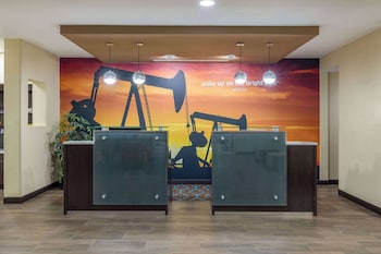 La Quinta Inn & Suites By Wyndham Artesia,New Mexico>>Artesia,3 star