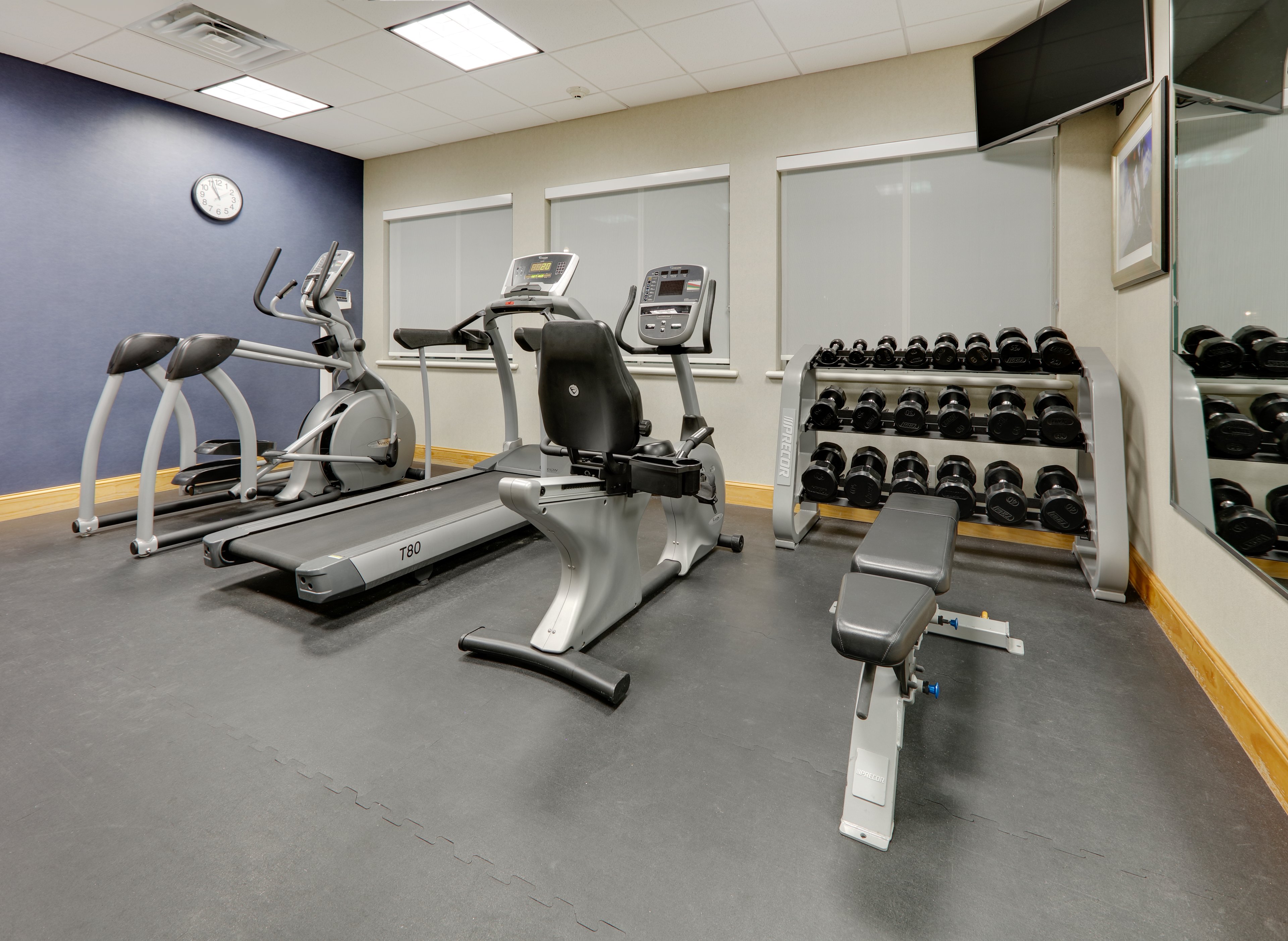 holiday inn express and suites san antonio brooks