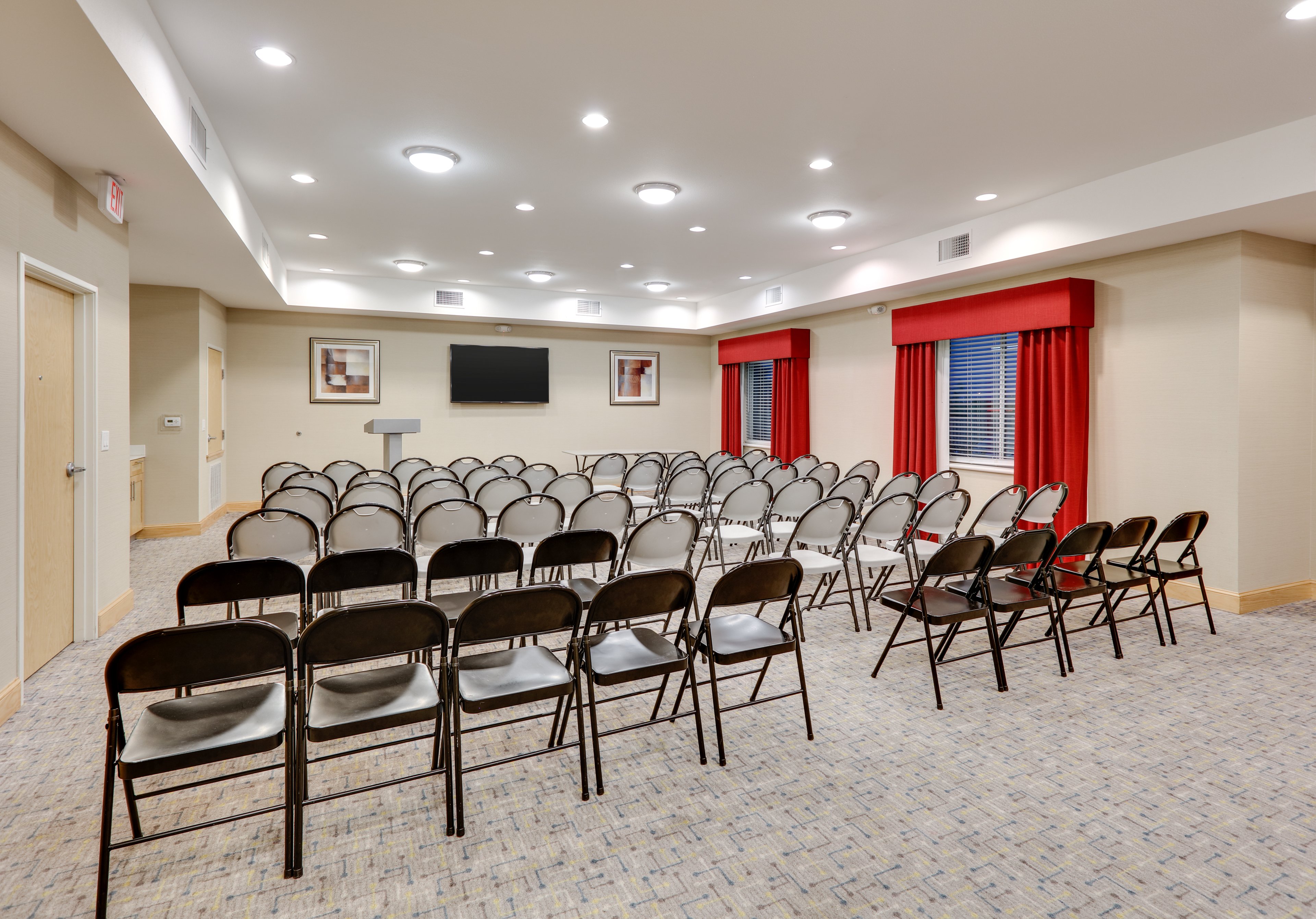 holiday inn express and suites san antonio brooks