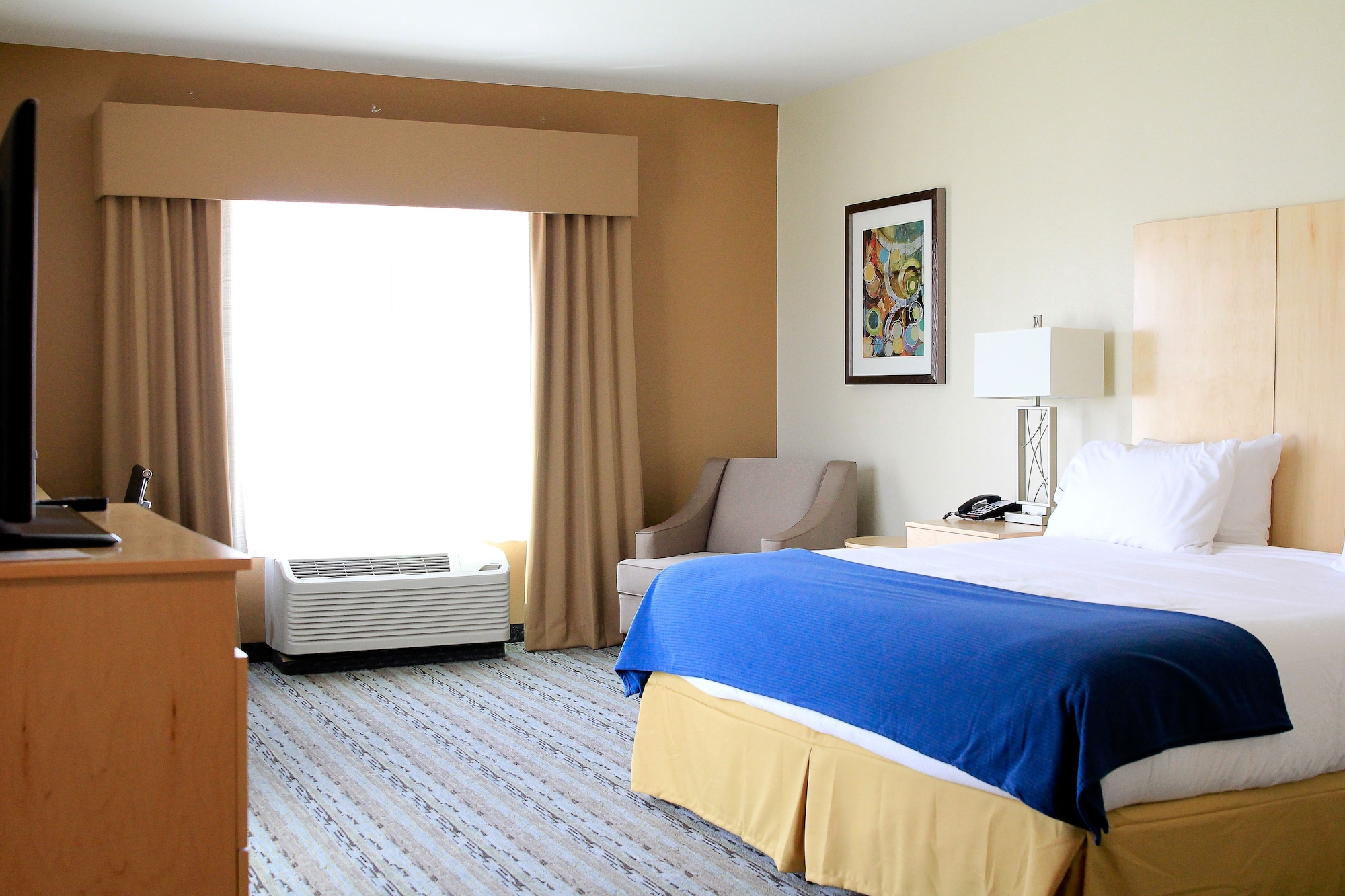 holiday inn express and suites san antonio brooks