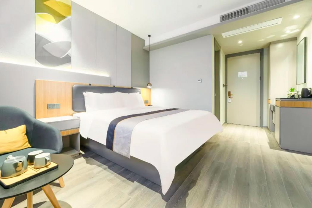 home inn selected ningbo airport outlets