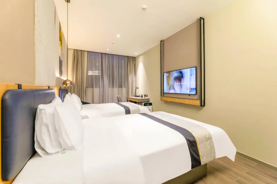home inn selected ningbo airport outlets